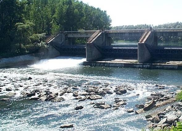 Scopri di più sull'articolo Garantire la sopravvivenza dei fiumi e non solo i profitti dei gestori dell’idroelettrico